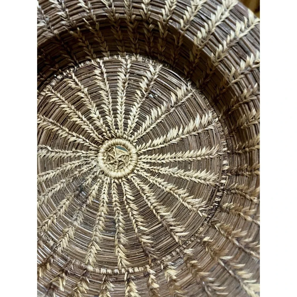 Vtg Coiled Pine Needle Basket 6 Sided Sunburst Scalloped Hexagonal Rim 3 Tone